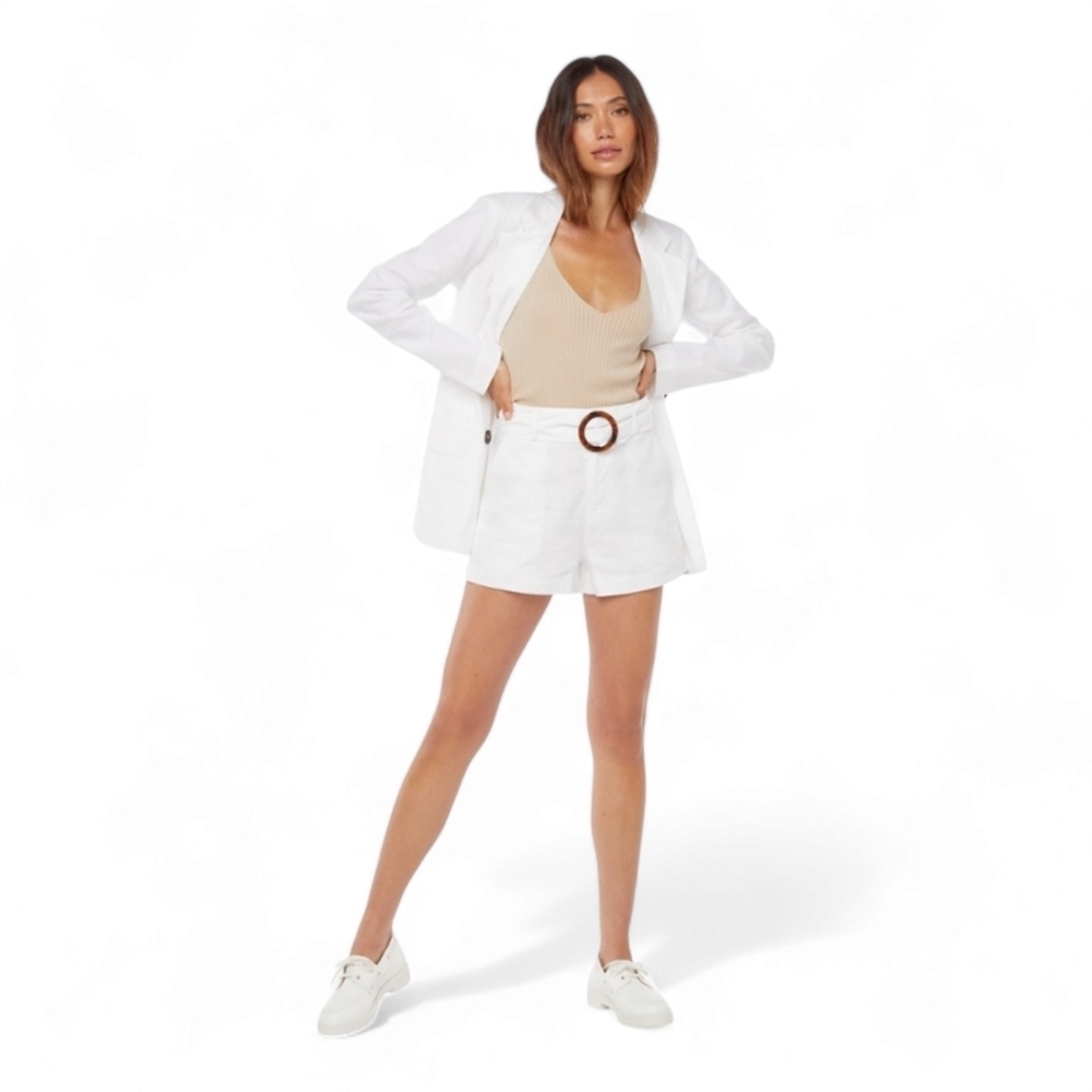 High waisted tailored linen shorts in bright white XL Justfab